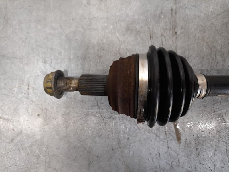 Recambio de transmision delantera izquierda para skoda octavia berlina (1u2) 1.6 glx (74kw) referencia OEM IAM   
