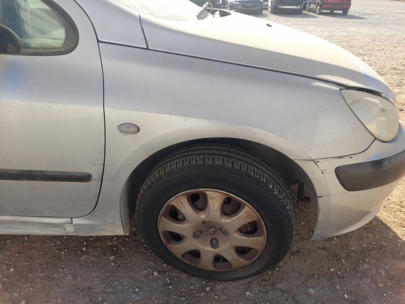 Recambio de aleta delantera derecha para peugeot 307 (3a/c) 2.0 hdi 90 referencia OEM IAM 7841N7  