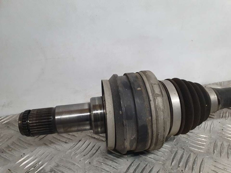 Recambio de transmision trasera izquierda para lexus is 300h referencia OEM IAM SIN REF  