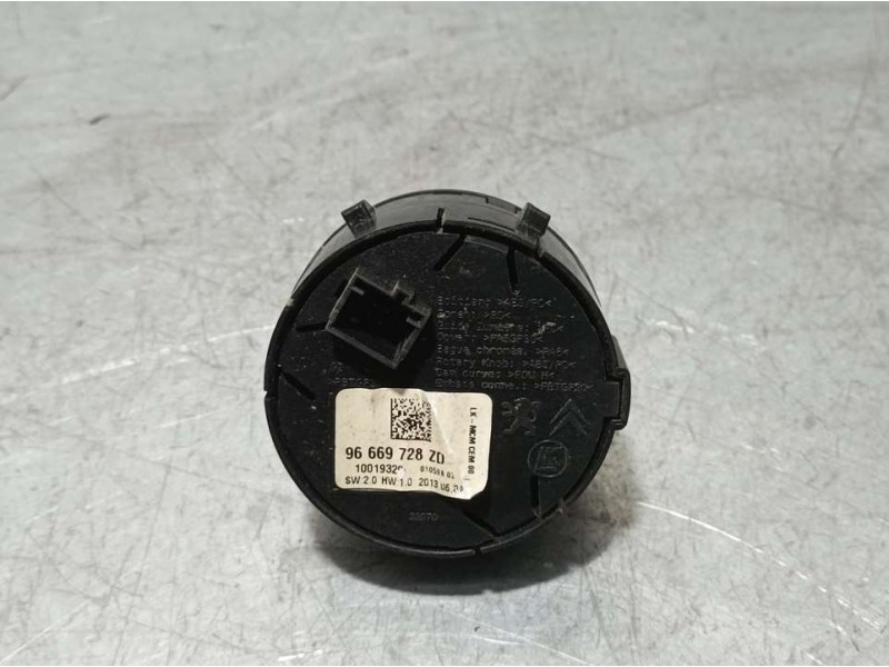 Recambio de mando multifuncion para peugeot 3008 hybrid4 referencia OEM IAM 96669728ZD 1001932 