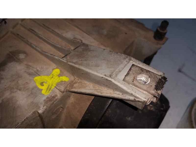Recambio de faro izquierdo para renault clio i fase i+ii (b/c57) 1.2 alize referencia OEM IAM   TOCADO