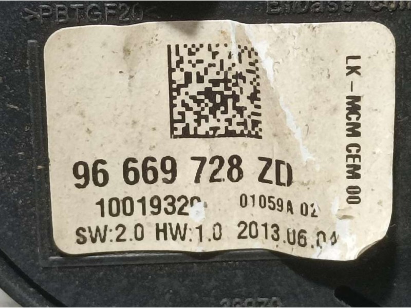 Recambio de mando multifuncion para peugeot 3008 hybrid4 referencia OEM IAM 96669728ZD 1001932 