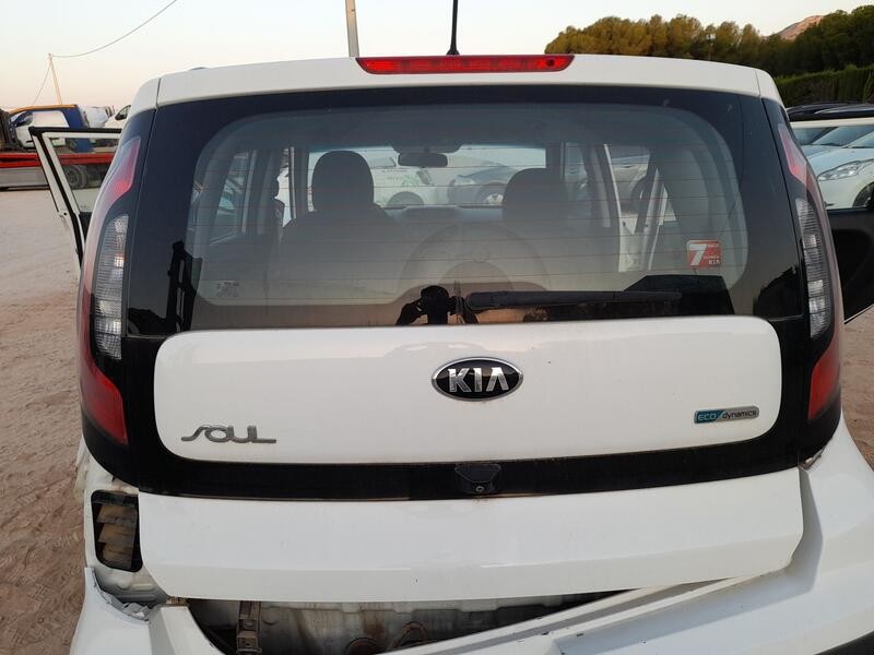 Recambio de porton trasero para kia soul ii (ps) 1.6 gdi referencia OEM IAM 73700B2000  