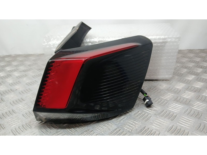 Recambio de piloto trasero derecho exterior para peugeot 3008 ii suv (mc_, mr_, mj_, m4_) 1.2 thp/ puretech 130 (mrhnsm, mrhnsu,
