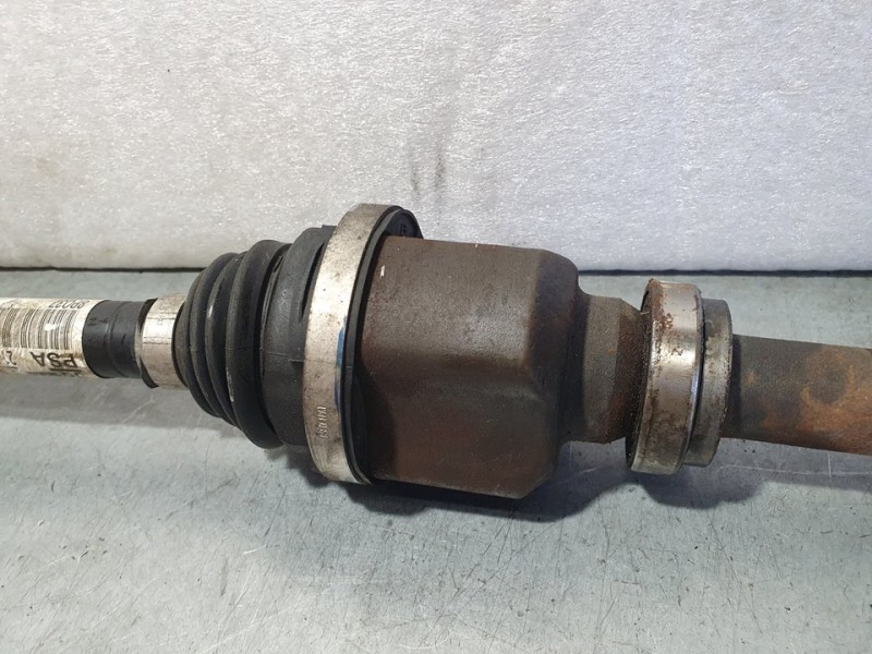 Recambio de transmision delantera derecha para citroën berlingo live m referencia OEM IAM 9820471180 8PQ37 3939988