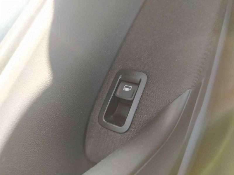 Recambio de mando elevalunas trasero derecho para volkswagen polo (6c1) edition bmt referencia OEM IAM 6C0959855  