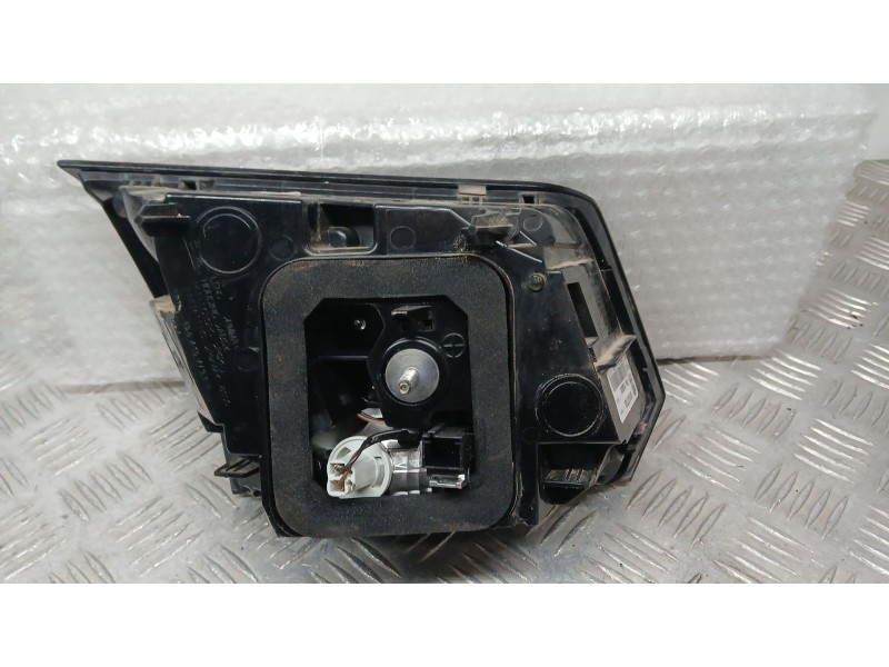 Recambio de piloto trasero derecho interior para peugeot 3008 ii suv (mc_, mr_, mj_, m4_) 1.2 thp/ puretech 130 (mrhnsm, mrhnsu,