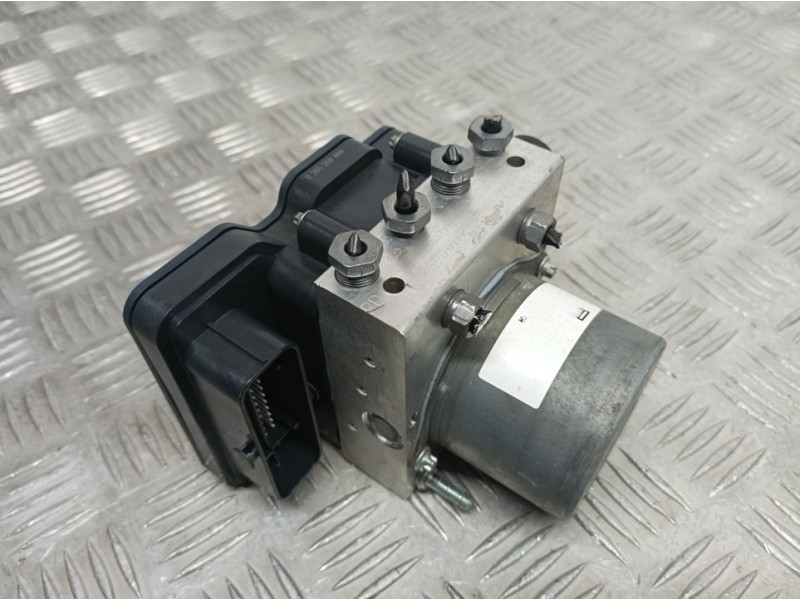 Recambio de abs para citroën c3 feel referencia OEM IAM 3557994 970025 BOSCH