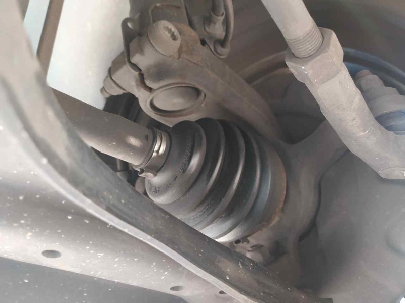 Recambio de mangueta delantera derecha para volkswagen polo (6c1) edition bmt referencia OEM IAM 6Q0407256AC  