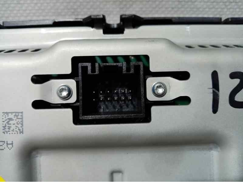 Recambio de pantalla multifuncion para volkswagen polo advance referencia OEM IAM 5G6919605A A2C15166200 VDO