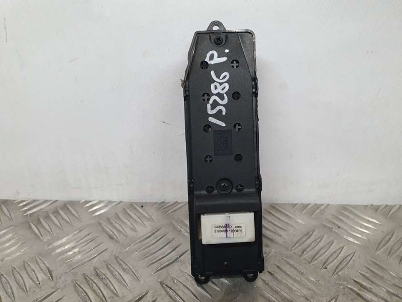 Recambio de mando elevalunas delantero izquierdo para toyota corolla (e12) 1.4 d-4d luna compact referencia OEM IAM 8480202251B0