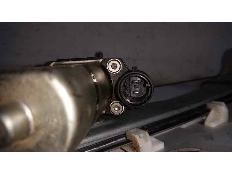 Recambio de elevalunas delantero izquierdo para dacia sandero ambiance referencia OEM IAM  2 PINS ELECTRICO