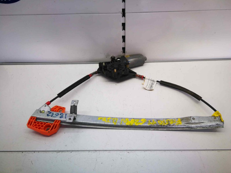 Recambio de elevalunas delantero izquierdo para ford fiesta berlina (dx) básico referencia OEM IAM 130821882  2 PINS