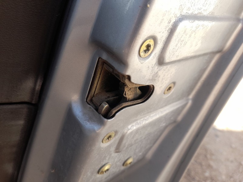 Recambio de cerradura puerta delantera derecha para peugeot 307 (3a/c) 2.0 hdi 90 referencia OEM IAM 9136L2  