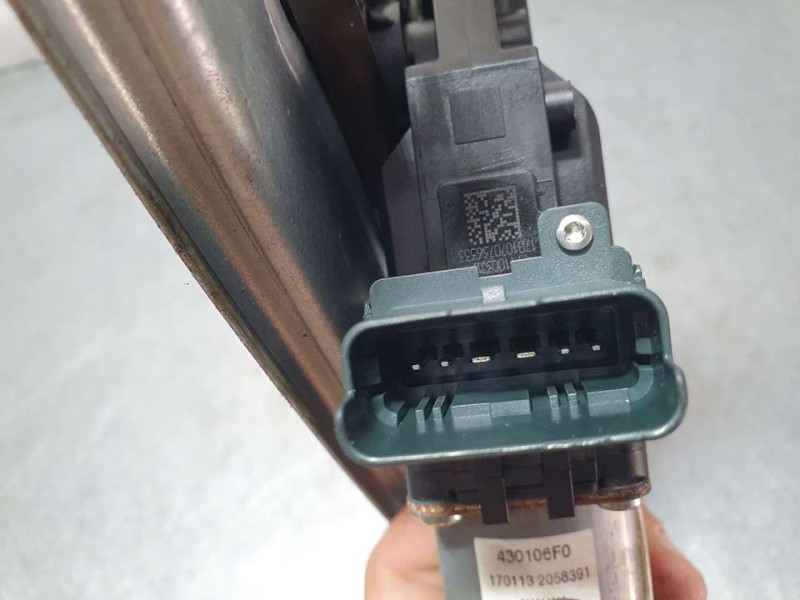 Recambio de elevalunas trasero derecho para renault megane iv berlina 5p business referencia OEM IAM 430106F0 1701132058391 ELEC