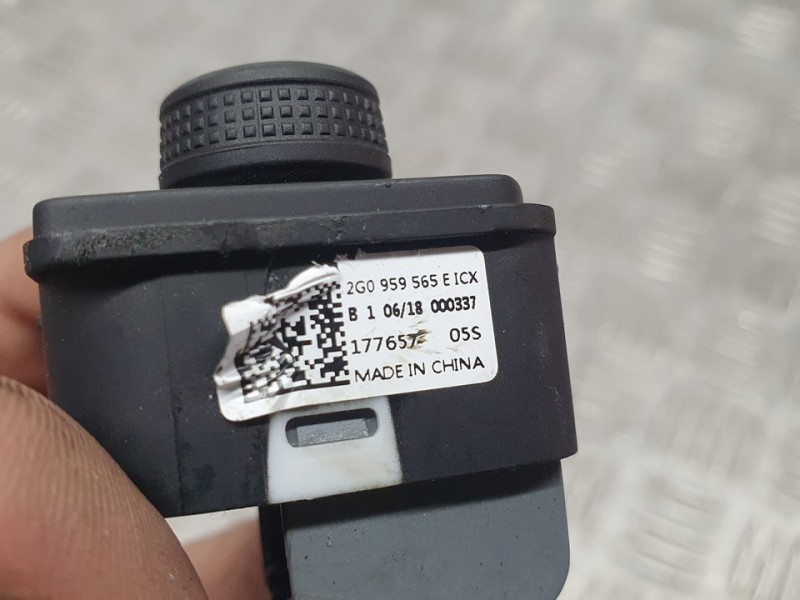Recambio de mando retrovisor para volkswagen polo advance referencia OEM IAM 2G0959565E 177657 