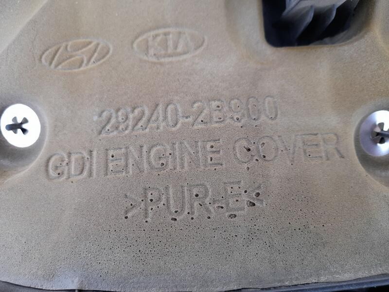 Recambio de tapa motor para kia soul ii (ps) 1.6 gdi referencia OEM IAM 292402B900  