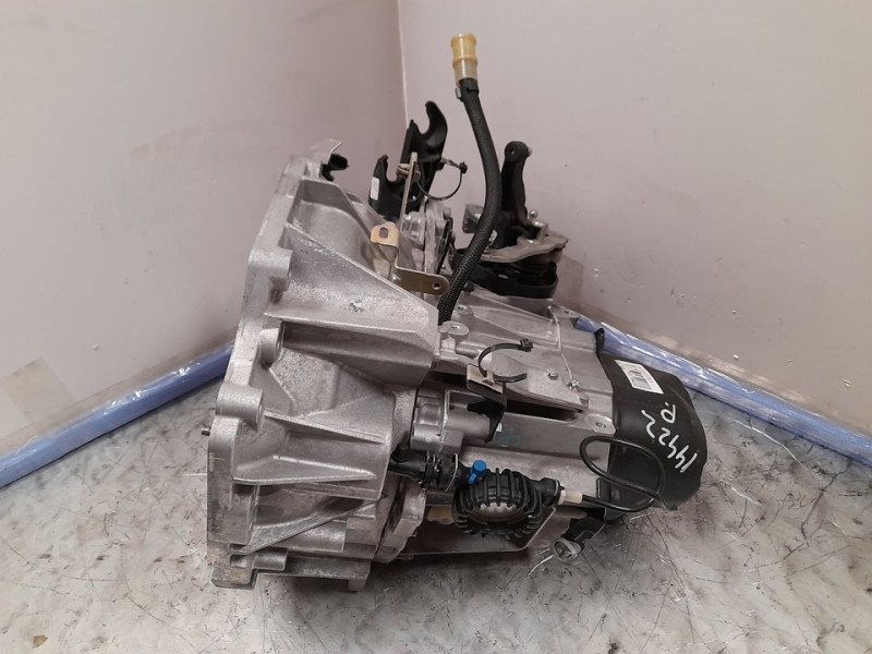 Recambio de caja cambios para renault clio v business referencia OEM IAM JH3925 R015432 5VELOCIDADES