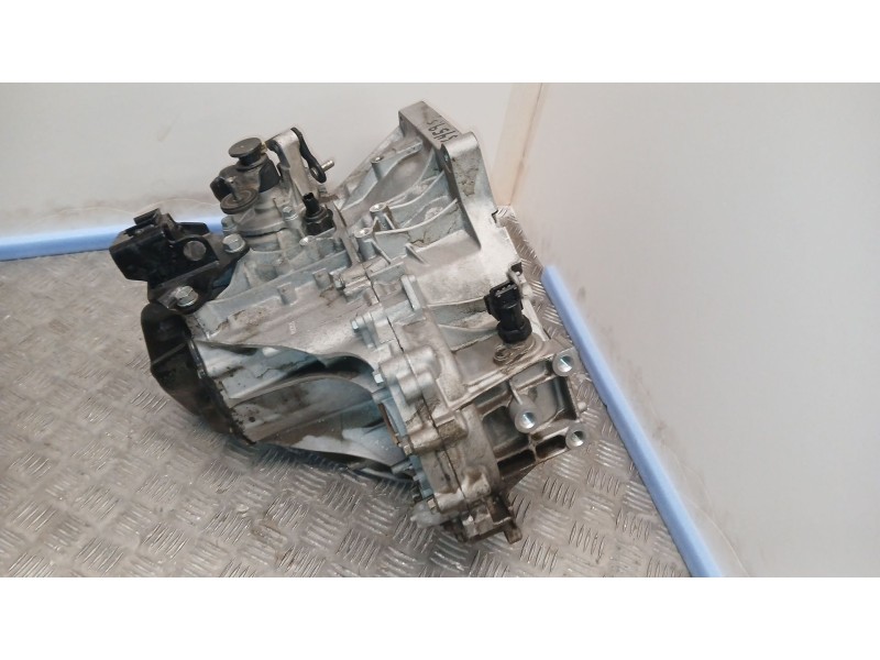 Recambio de caja cambios para kia cee´d hatchback (ed) 1.4 cvvt referencia OEM IAM T9J5G 5 VELOCIDADES 223044 4300032632