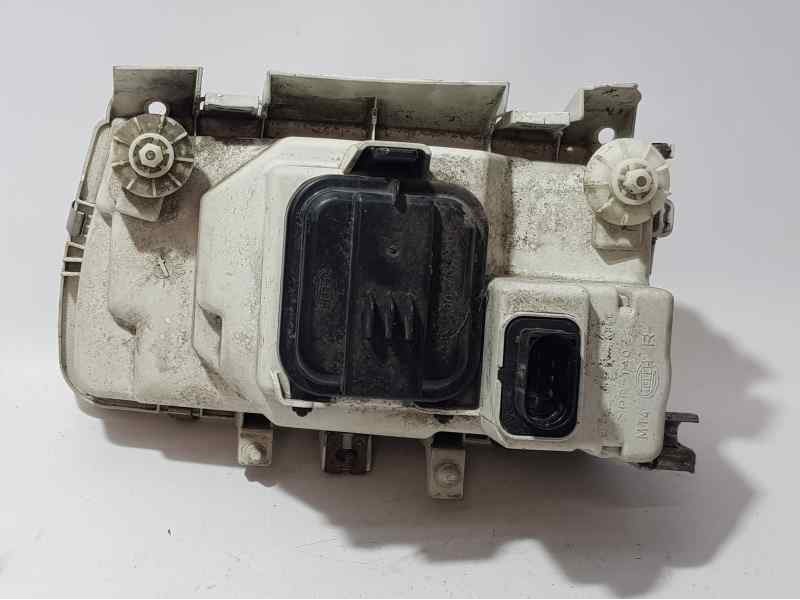 Recambio de faro derecho para volkswagen polo berlina (6n1) básico referencia OEM IAM   