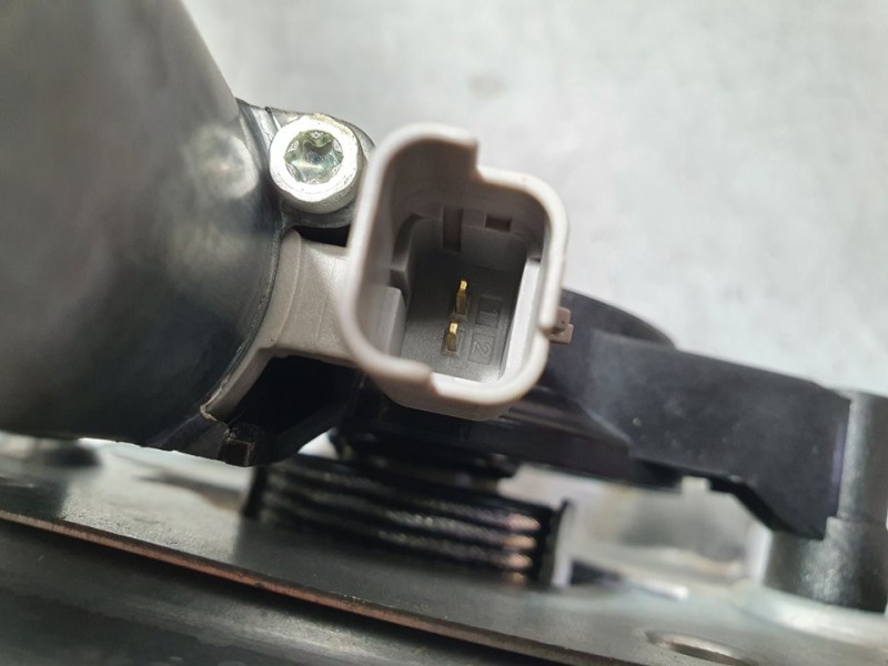 Recambio de elevalunas delantero izquierdo para citroën c3 feel referencia OEM IAM 9813093280  ELECTRICO 2 PINES