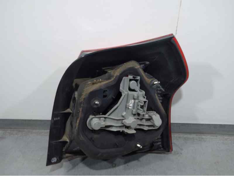 Recambio de piloto trasero izquierdo para toyota corolla (e12) 1.4 d-4d luna compact referencia OEM IAM 8156002301  