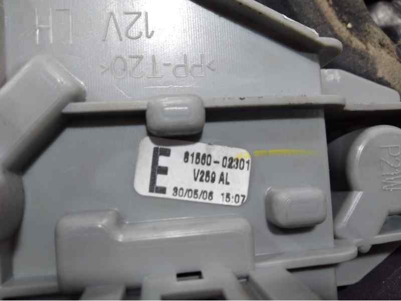 Recambio de piloto trasero izquierdo para toyota corolla (e12) 1.4 d-4d luna compact referencia OEM IAM 8156002301  