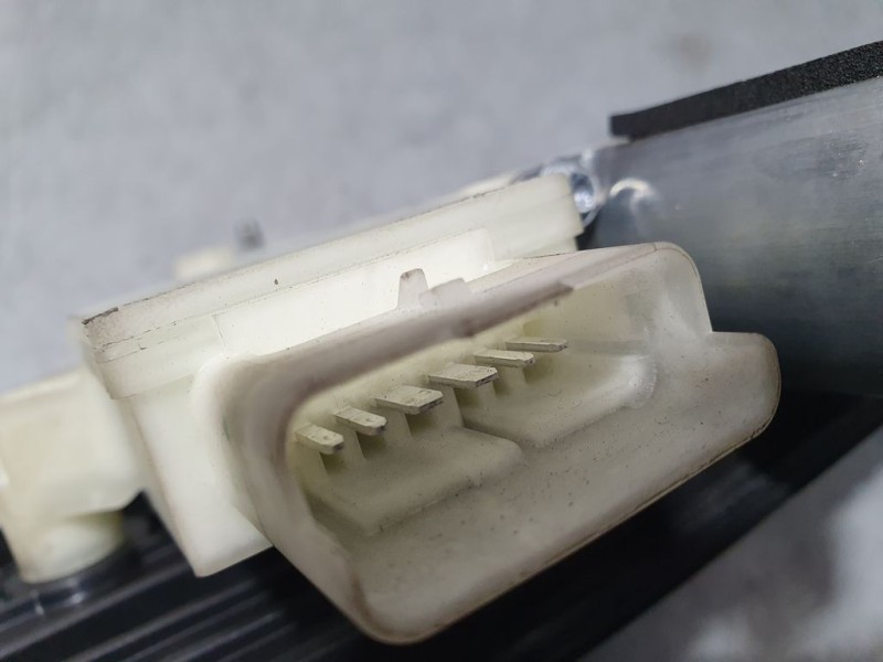 Recambio de elevalunas delantero derecho para renault clio v business referencia OEM IAM 807201776R  ELECTRICO 6 PINES