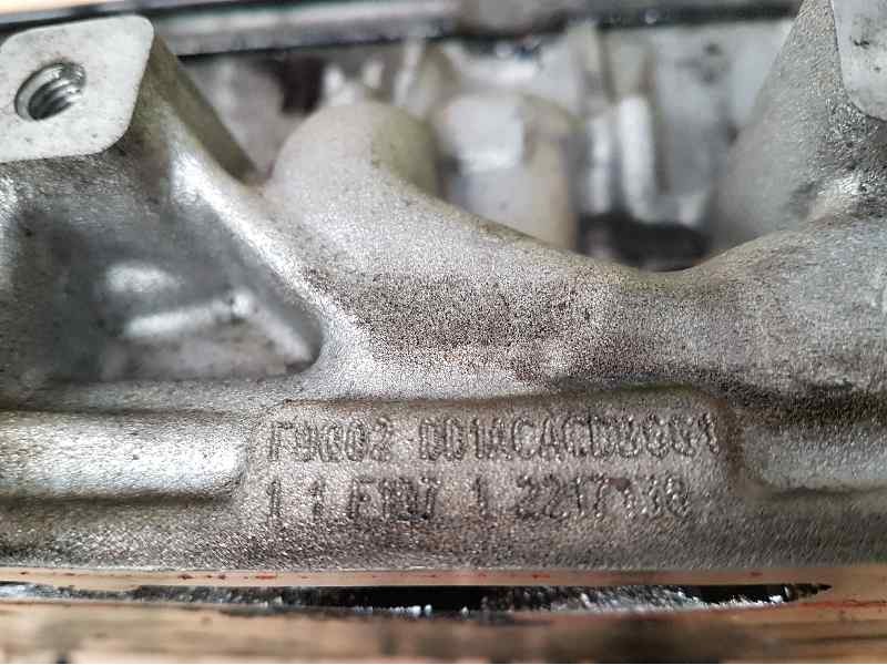 Recambio de culata para volvo s40 berlina 1.9 d referencia OEM IAM 12217130  SE RECOMIENDA COMPROBAR A PRESIÓN