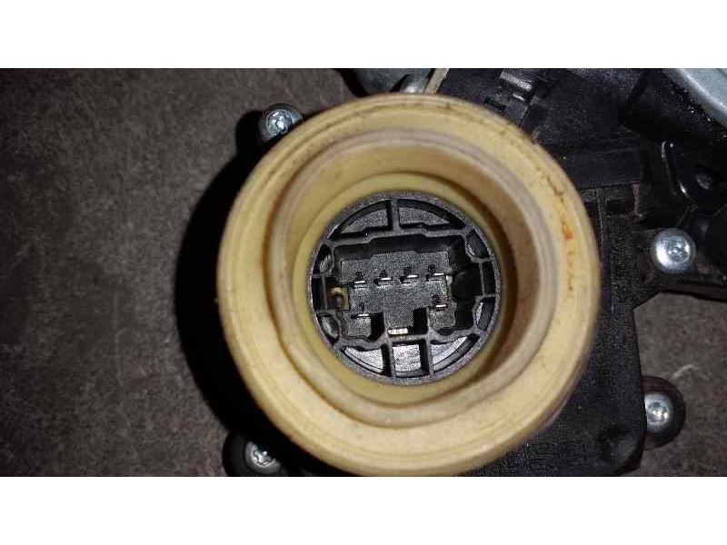 Recambio de elevalunas trasero derecho para toyota corolla verso (r1) 2.2 d-4d luna referencia OEM IAM  6 PINS ELECTRICO