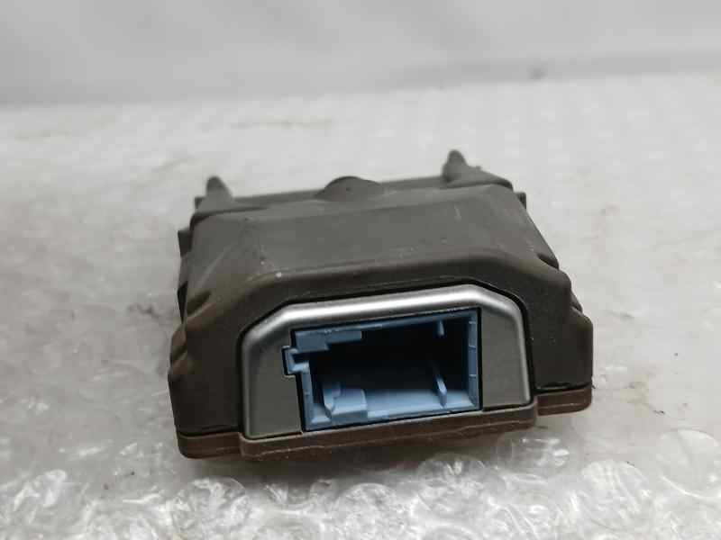 Recambio de camara para citroën berlingo feel m 5p referencia OEM IAM 9842997780  TRW DELANTERA