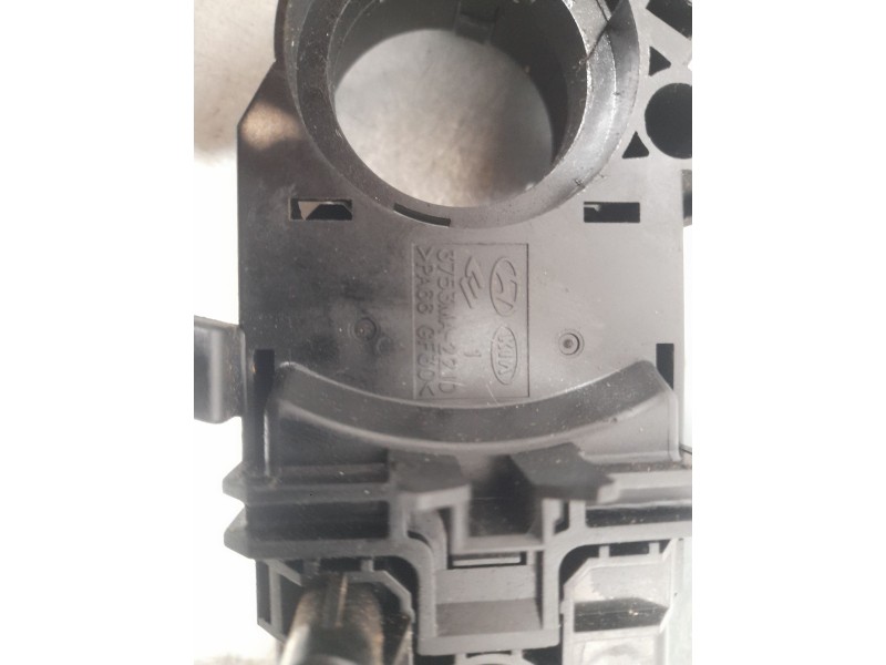 Recambio de mando luces y limpia para kia cee´d hatchback (ed) 1.4 cvvt referencia OEM IAM 3753MA2210  