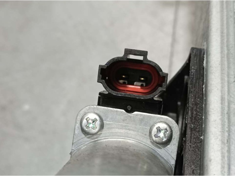 Recambio de elevalunas delantero derecho para maxus e-deliver 9 l2 h1 referencia OEM IAM C00085966  ELECTRICO