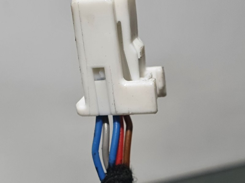 Recambio de retrovisor derecho para nissan micra v (k14) visia+ referencia OEM IAM 963015FA1C  ELECTRICO 5 CABLES