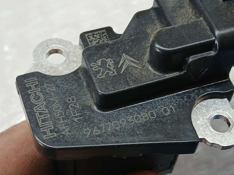 Recambio de caudalimetro para citroën berlingo feel m 5p referencia OEM IAM 9677093080 AFH50M27 HITACHI