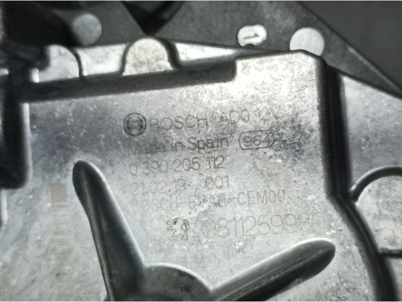 Recambio de motor limpia trasero para peugeot 3008 active referencia OEM IAM 9811259980 0390205112 BOSCH