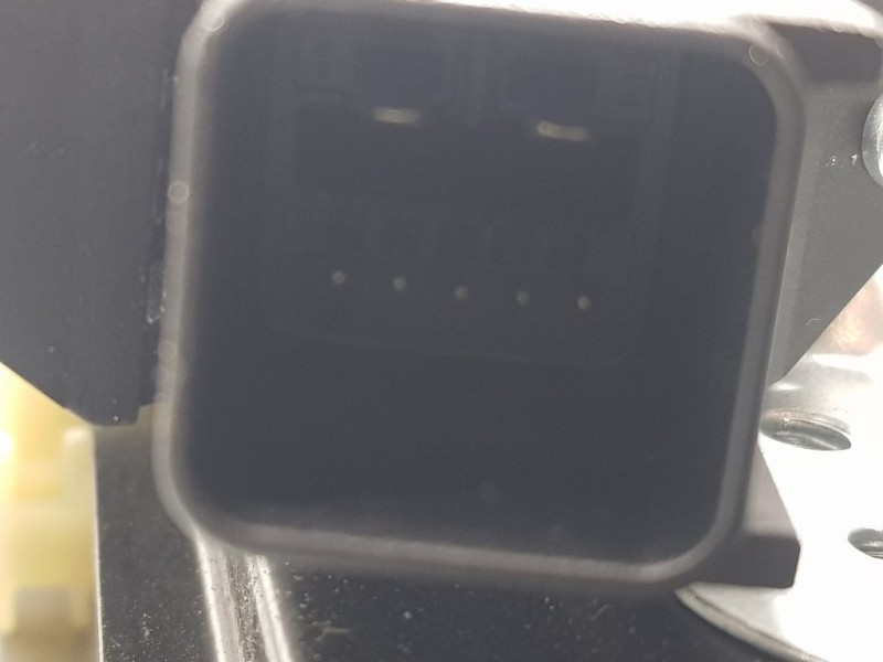 Recambio de elevalunas delantero derecho para opel zafira tourer excellence referencia OEM IAM 13260138RH 927206104 BROSE ELECTR