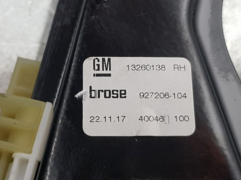 Recambio de elevalunas delantero derecho para opel zafira tourer excellence referencia OEM IAM 13260138RH 927206104 BROSE ELECTR