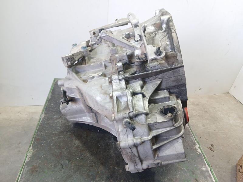 Recambio de caja cambios para nissan qashqai (j10) acenta referencia OEM IAM 32010JG70E  6VELOCIDADES