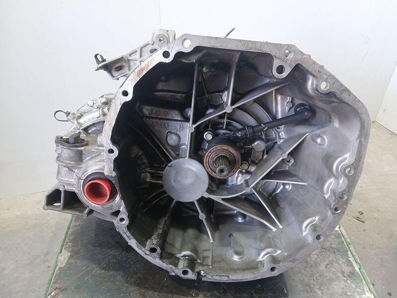 Recambio de caja cambios para nissan qashqai (j10) acenta referencia OEM IAM 32010JG70E  6VELOCIDADES