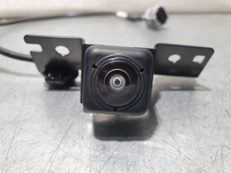 Recambio de camara vision trasera para mitsubishi space star 120 kaiteki referencia OEM IAM 8781A278  