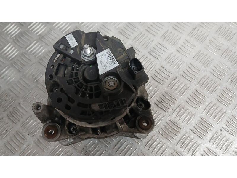 Recambio de alternador para audi a4 avant (8e) 2.0 tdi referencia OEM IAM 06F903023J BOSCH 0124525092