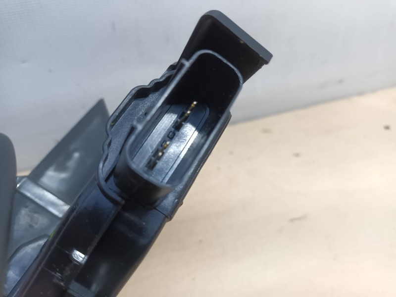 Recambio de cerradura puerta delantera derecha para kia rio (yb) attract referencia OEM IAM 81320H8050NEK  