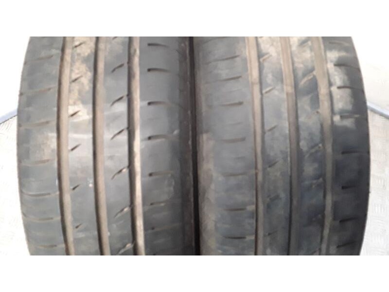 Recambio de neumatico pareja para neumaticos reutilizados - referencia OEM IAM 185651588T KUMHO 185/65/15/88T