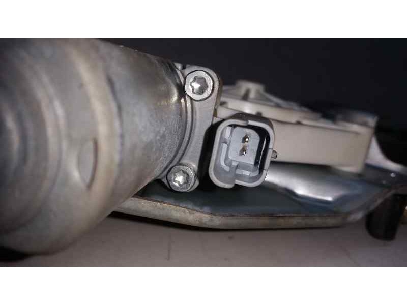 Recambio de elevalunas delantero derecho para ssangyong kyron 200 xdi sport referencia OEM IAM  2 PINS ELECTRICO