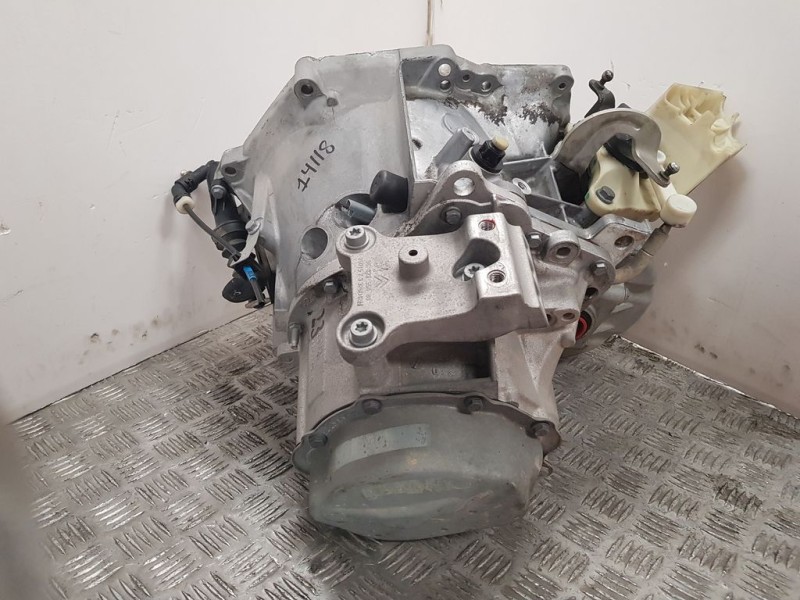 Recambio de caja cambios para citroën c3 attraction referencia OEM IAM 20ET31 8321478 5VELOCIDADES
