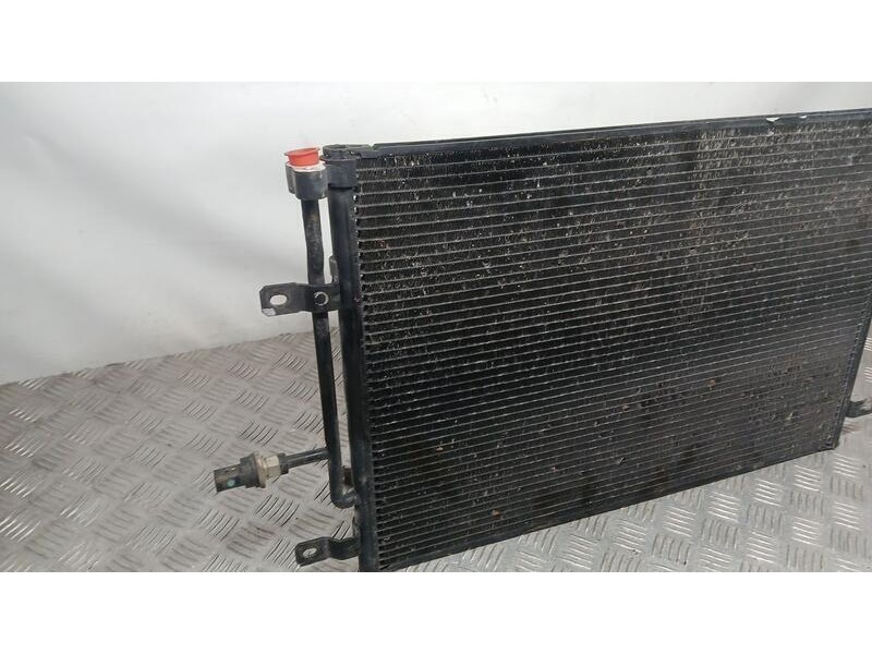 Recambio de condensador / radiador aire acondicionado para audi a4 avant (8e) 2.0 tdi referencia OEM IAM 8E0260403T  
