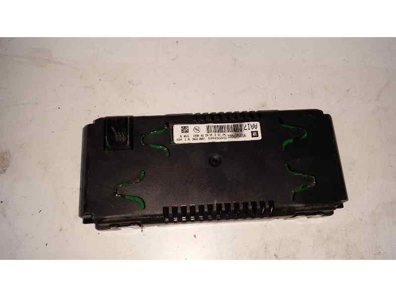 Recambio de sistema navegacion gps para chevrolet cruze l referencia OEM IAM CQJG1030YC 20983513 PANASONIC