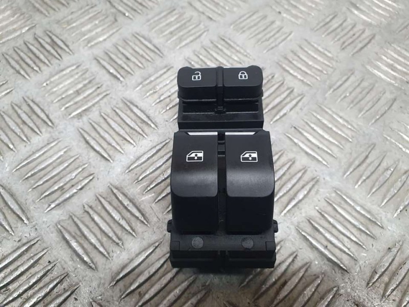 Recambio de mando elevalunas delantero izquierdo para maxus e-deliver 9 l2 h1 referencia OEM IAM C00096251  