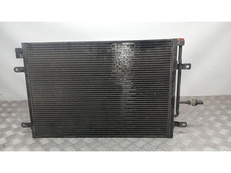 Recambio de condensador / radiador aire acondicionado para audi a4 avant (8e) 2.0 tdi referencia OEM IAM 8E0260403T  